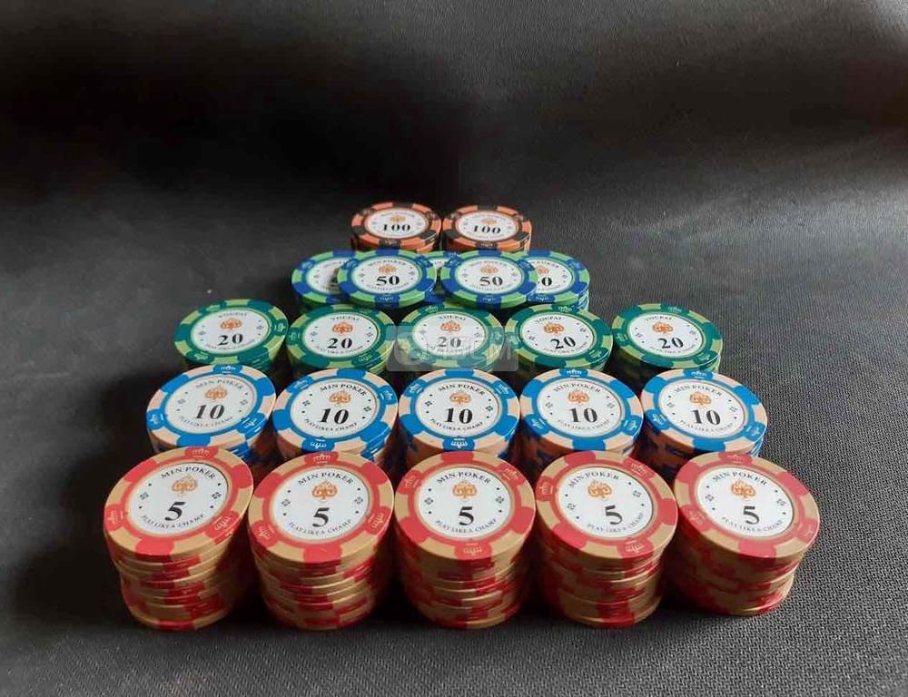 Thanh Lý Bộ Chip Poker Do Không Nhu Cầu Sử Dụng