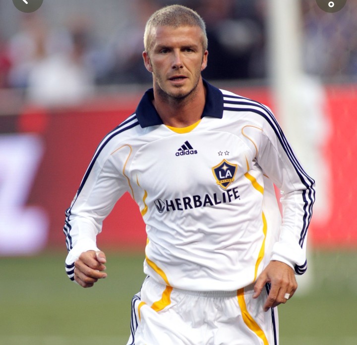 10 Đội Bóng Nổi Tiếng Chơi Trong Màu Trắng - Top Soccer Blog