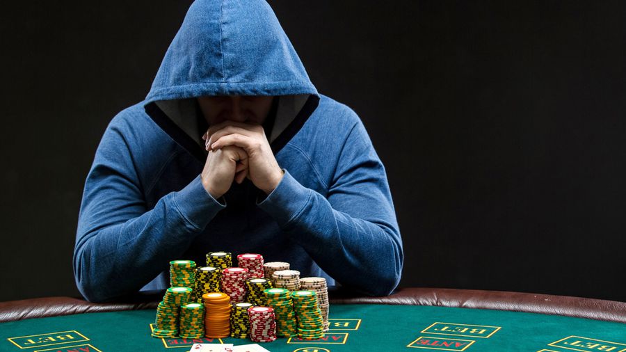 Poker Downswing là gì? Làm thế nào để đối phó hiệu quả với downswing poker
